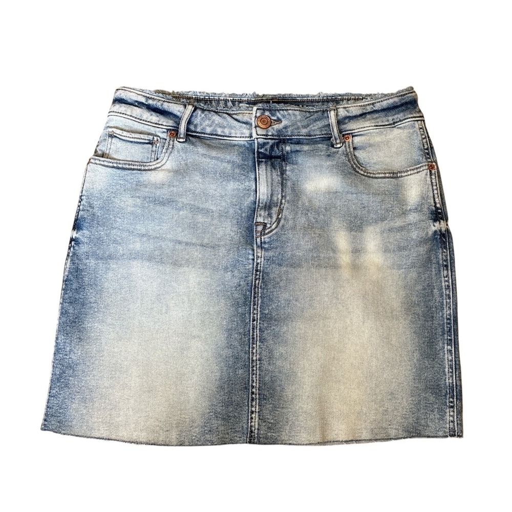 Maurices Medium Wash Raw Hem Stretch Denim Mini Skirt, Size 14, Classic Festival